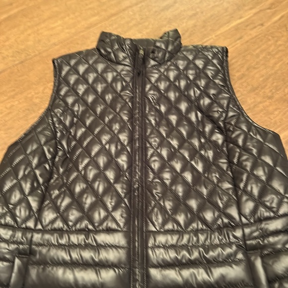 Talbots Long Black Primaloft-Filled Puffer Vest - Picture 8 of 13